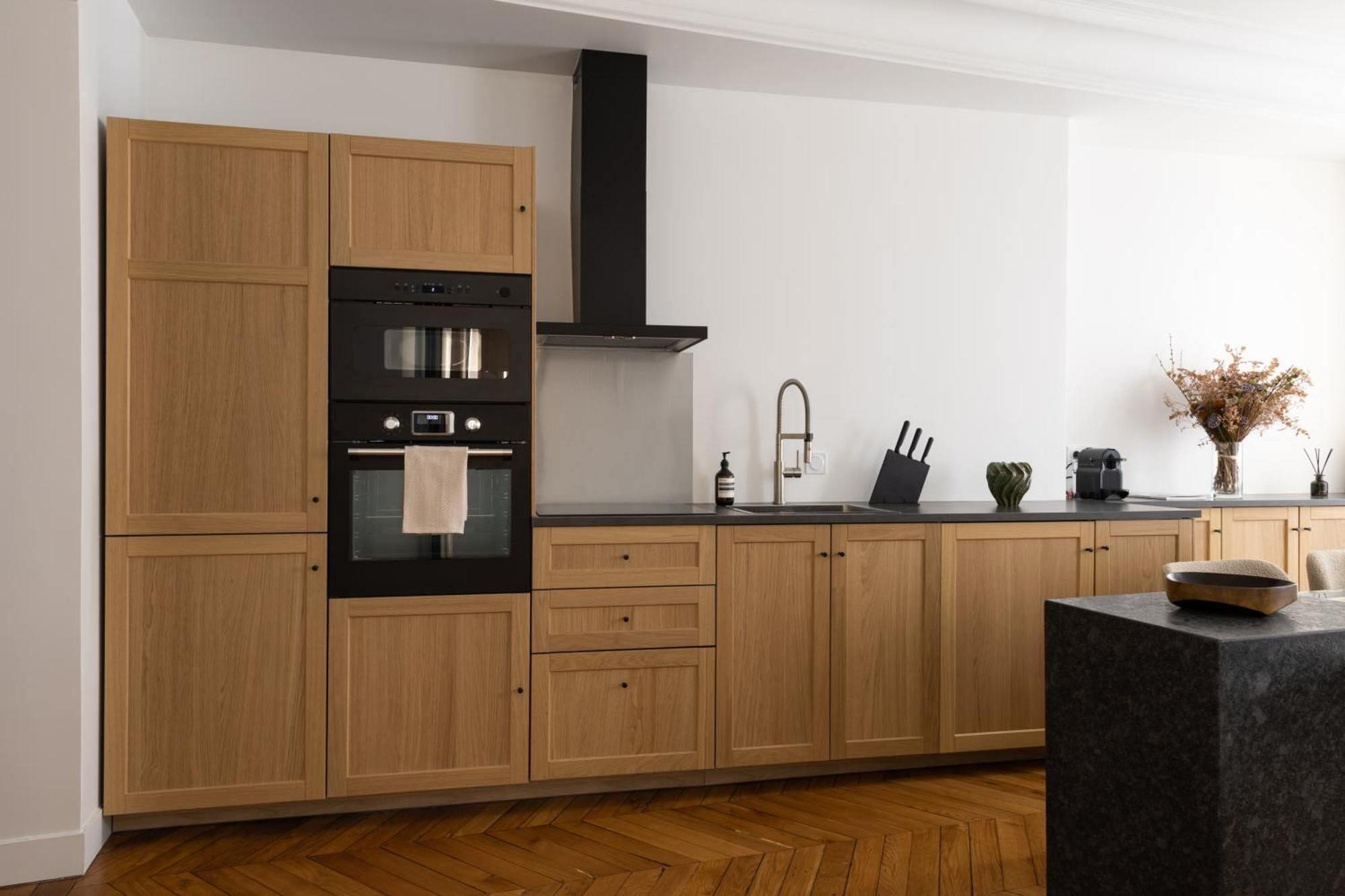 Champs Elysees Montaigne Luxury 2 Bedroom * Parijs
