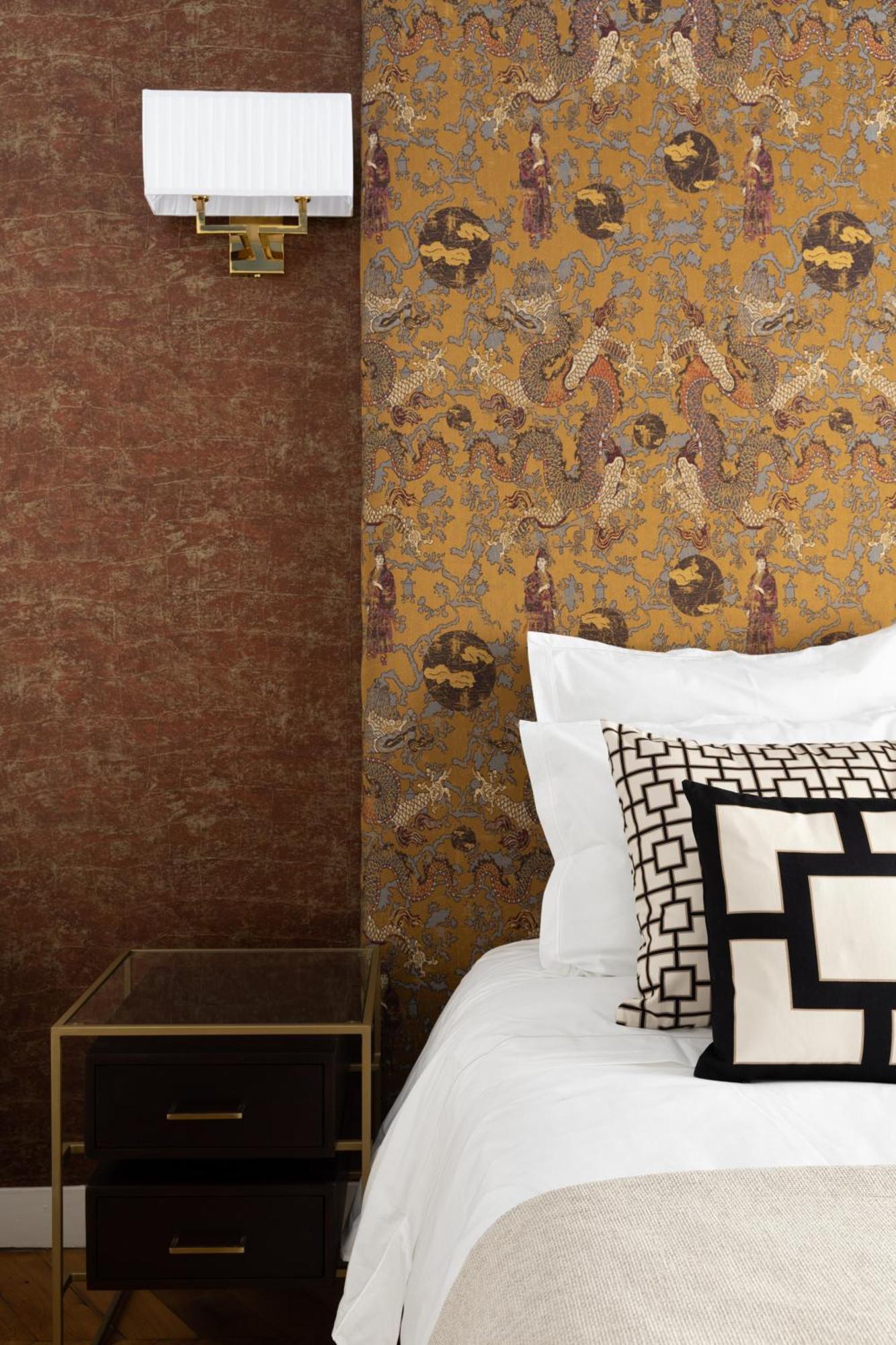 Apartment Champs Elysees Montaigne Luxury 2 Bedroom