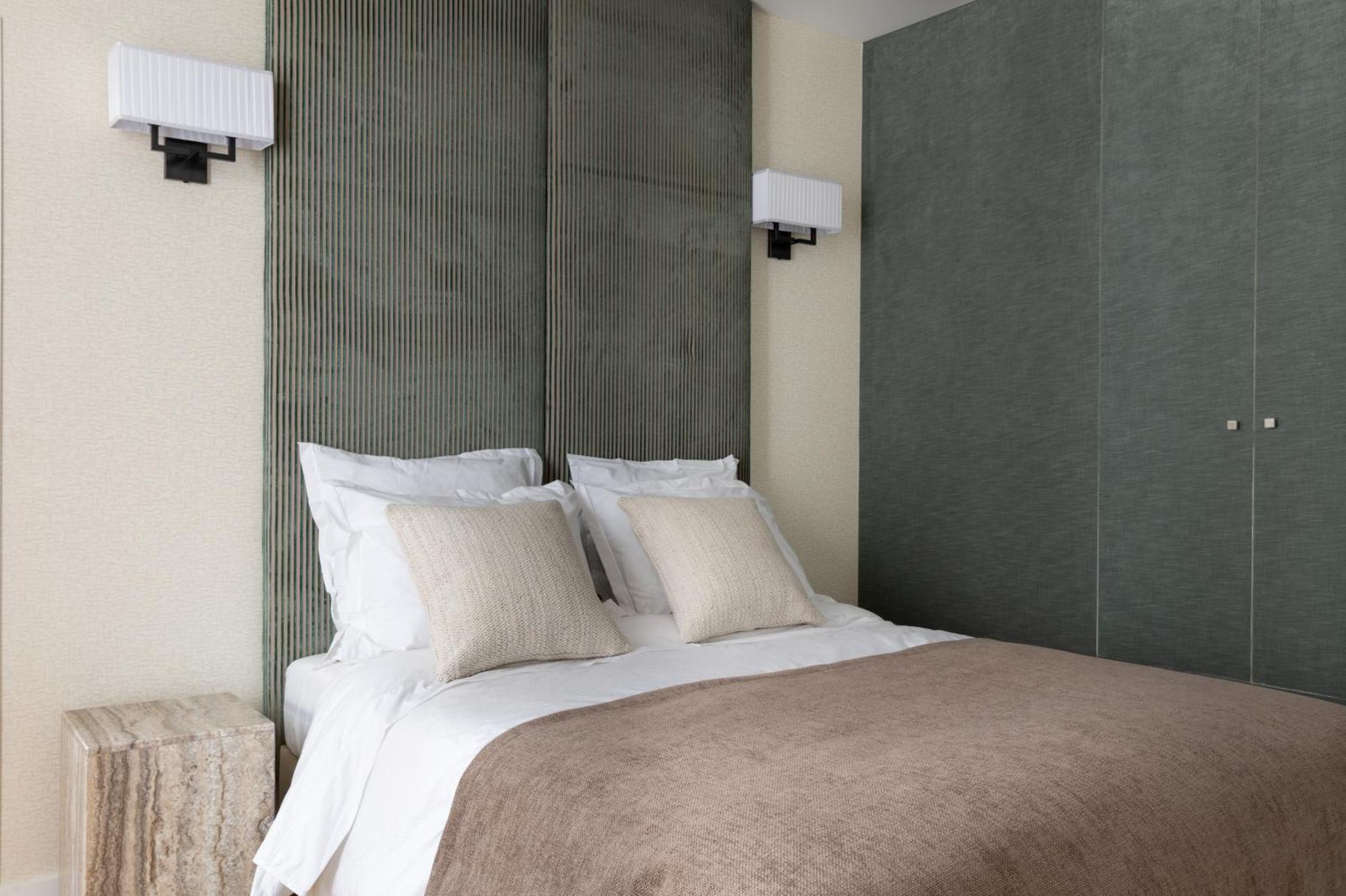 Champs Elysees Montaigne Luxury 2 Bedroom Apartment Paris