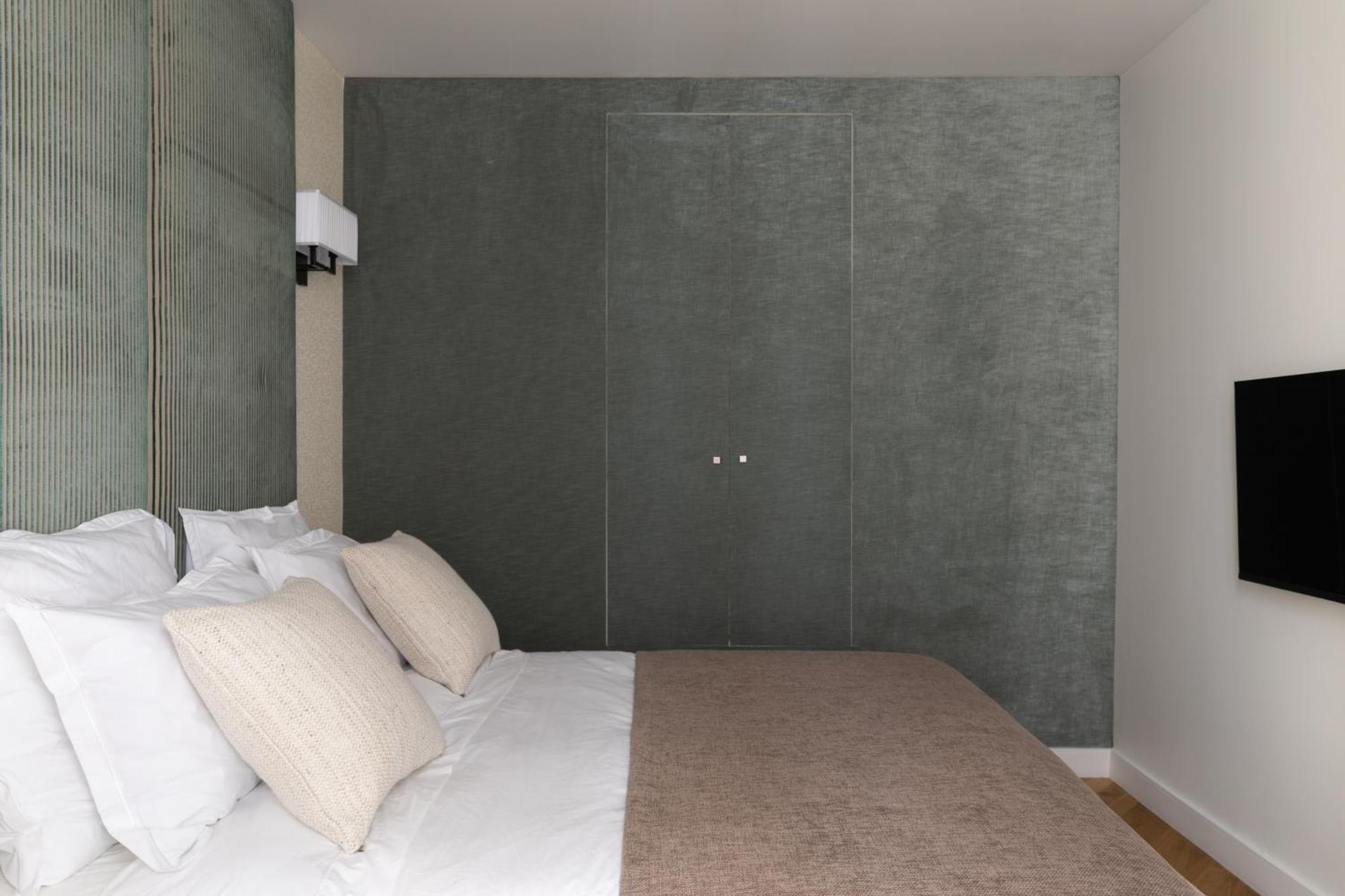Champs Elysees Montaigne Luxury 2 Bedroom